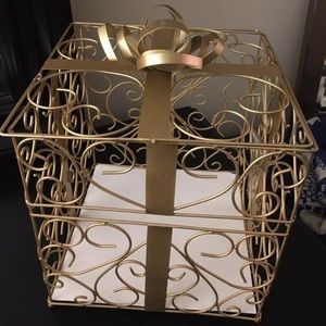 Like new gold wedding/party gift card holder
